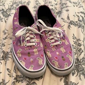 Skateboarding doggie Vans